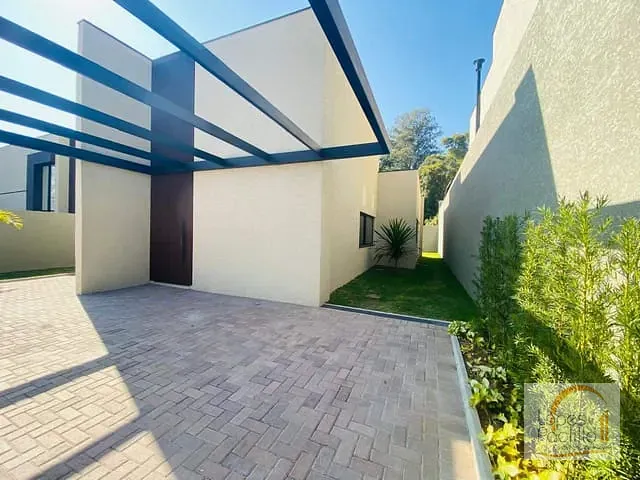 Casa com 379m² 3 quartos e 4 banheiros, à venda ou para alugar, no bairro Vila Santista em Atibaia