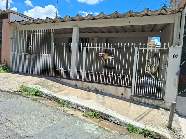 Casa com 35m² 2 quartos e 1 banheiro, para alugar, no bairro km 18 em Osasco