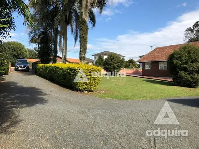 Casa com 2400m² 3 quartos e 1 banheiro, à venda, no bairro Centro em Carambeí