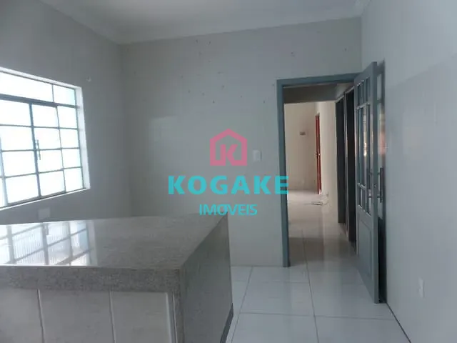 Casa com 250m² 3 quartos e 3 banheiros, à venda, no bairro Vila Terezinha em São José dos Campos
