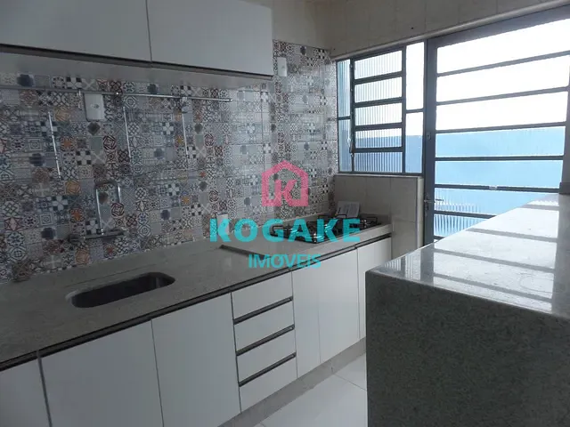 Casa com 250m² 3 quartos e 3 banheiros, à venda, no bairro Vila Terezinha em São José dos Campos