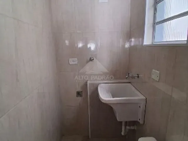 Casa 4 quartos e 4 banheiros, à venda, no bairro Vila Assis Brasil em Mauá