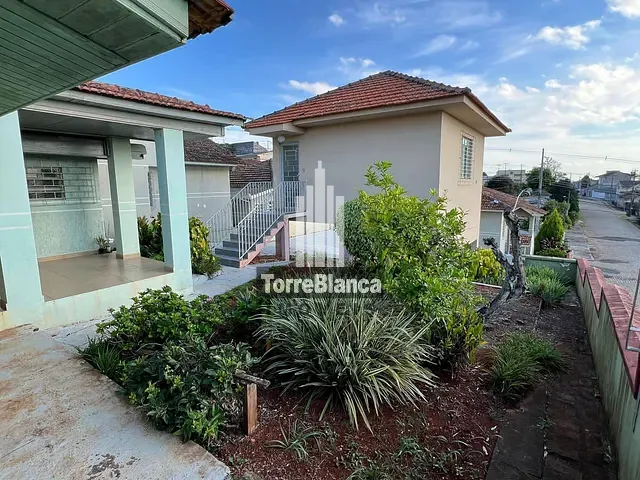 Casa com 660m² 4 quartos e 4 banheiros, à venda, no bairro Estrela em Ponta Grossa