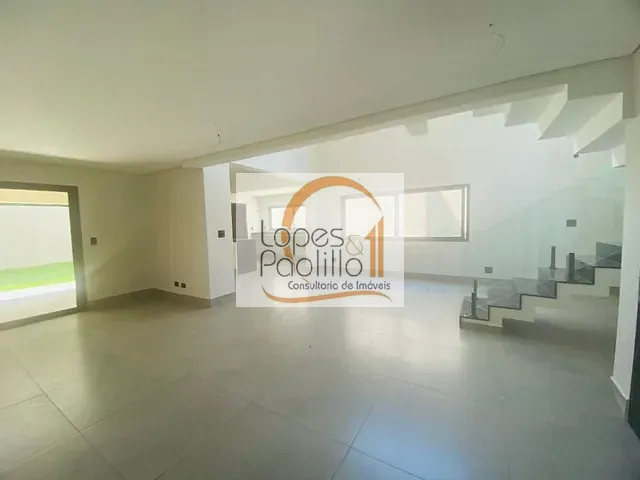 Casa com 379m² 3 quartos e 4 banheiros, à venda, no bairro Vila Santista em Atibaia