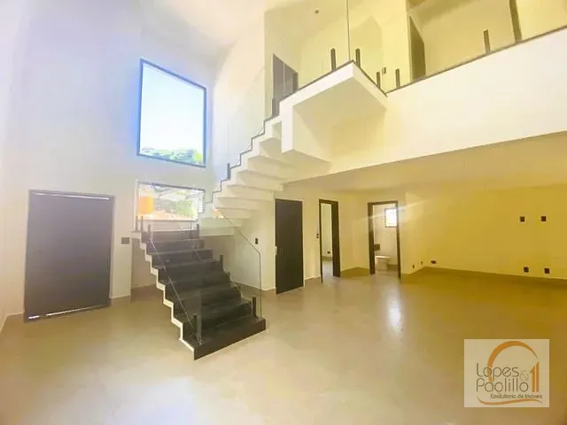 Casa com 379m² 3 quartos e 4 banheiros, à venda, no bairro Vila Santista em Atibaia