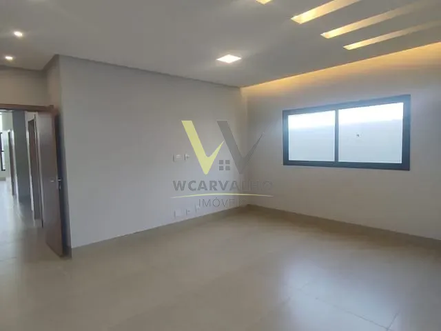 Casa com 420m² 3 quartos e 2 banheiros, à venda, no bairro Anápolis City em Anápolis