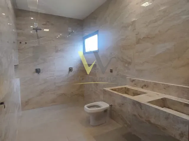 Casa com 420m² 3 quartos e 2 banheiros, à venda, no bairro Anápolis City em Anápolis