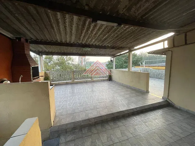 Casa 4 quartos e 3 banheiros, à venda, no bairro Parque das Américas em Mauá