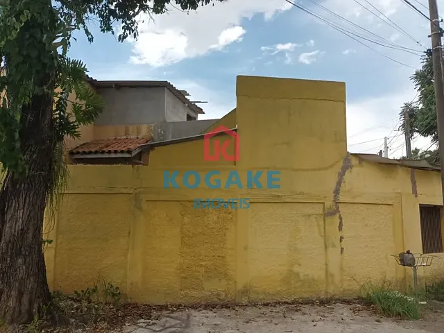 Casa com 235m² 4 quartos e 2 banheiros, à venda, no bairro Conjunto Residencial Trinta e Um de Março em São José dos Campos