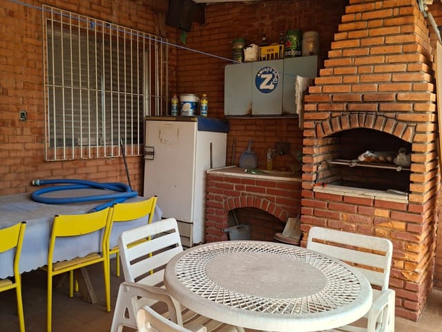 Casa com 250m² 4 quartos e 1 banheiro, à venda, no bairro km 18 em Osasco