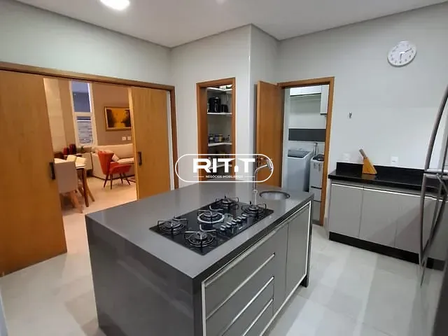 Casa com 259m² 3 quartos e 4 banheiros, à venda, no bairro Parque Ortolândia em Hortolândia