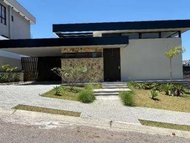 Casa com 600m² 3 quartos e 4 banheiros, à venda, no bairro Condomínio Residencial Colinas do Paratehy em São José dos Campos