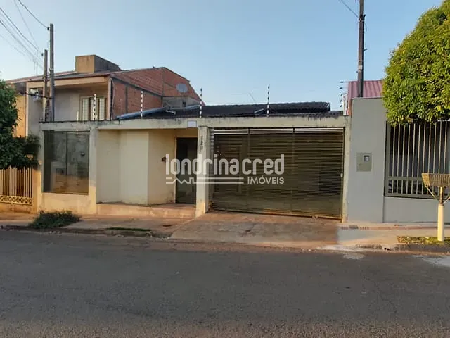 Casa 2 quartos e 2 banheiros, à venda, no bairro Alto da Boa Vista em Londrina