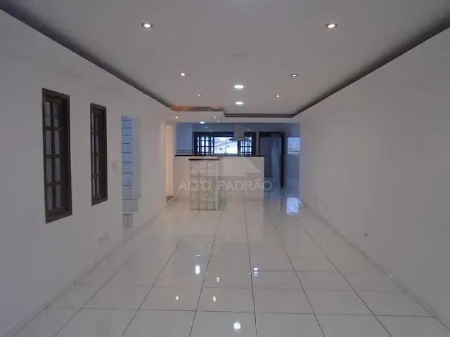 Casa 6 quartos e 4 banheiros, à venda, no bairro Jardim Estrela em Mauá