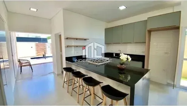Casa, 3 quartos, 165 m² - Foto 1