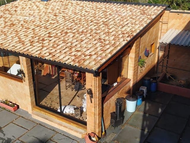 Casa com 2314m² 3 quartos e 2 banheiros, à venda, no bairro Alto do Piracuama em Pindamonhangaba