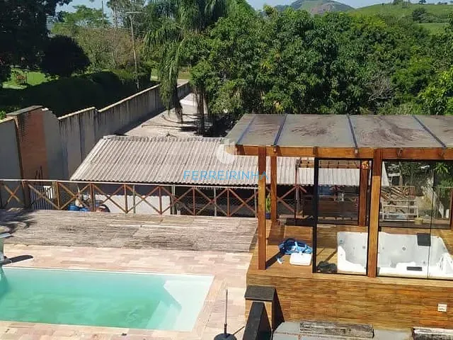 Casa com 2314m² 3 quartos e 2 banheiros, à venda, no bairro Alto do Piracuama em Pindamonhangaba