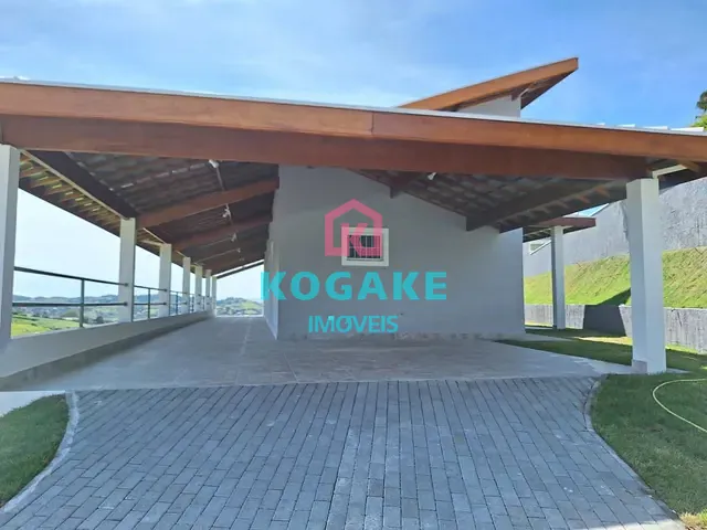 Casa com 1036m² 3 quartos e 3 banheiros, à venda, no bairro Condomínio Residencial Mantiqueira em São José dos Campos