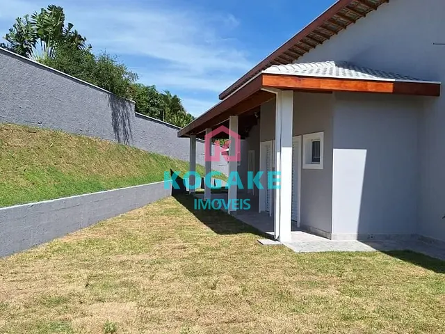 Casa com 1036m² 3 quartos e 3 banheiros, à venda, no bairro Condomínio Residencial Mantiqueira em São José dos Campos