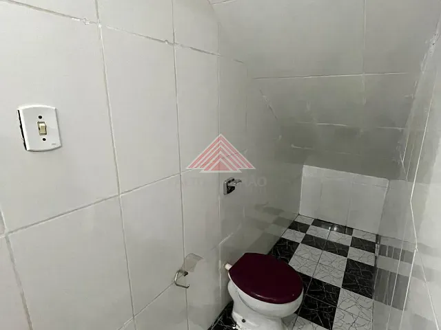 Casa com 60m² 2 quartos e 1 banheiro, para alugar, no bairro Jardim Pilar em Mauá