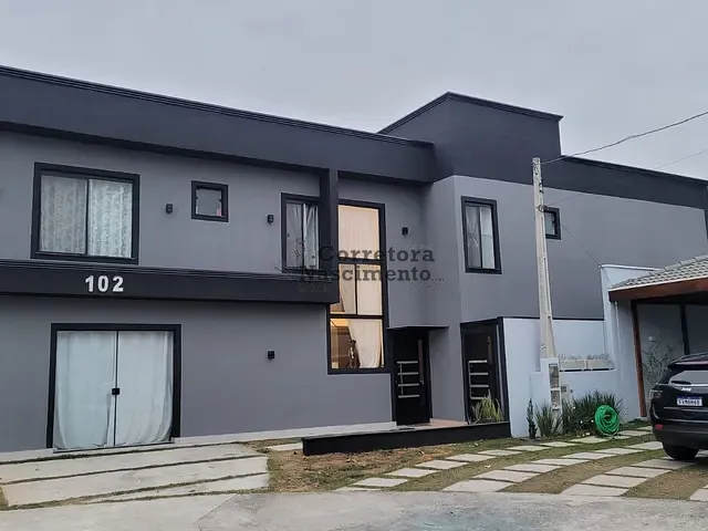 Casa com 350m² 3 quartos e 4 banheiros, à venda, no bairro Jardim Jacinto em Jacareí