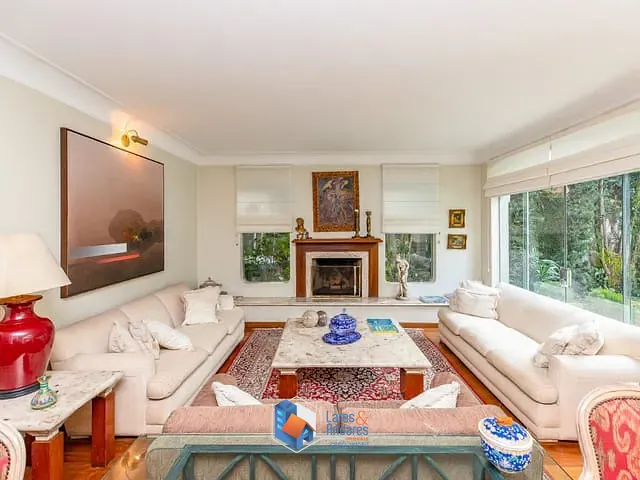 Casa com 480m² 4 quartos e 6 banheiros, à venda, no bairro Alto de Pinheiros em São Paulo