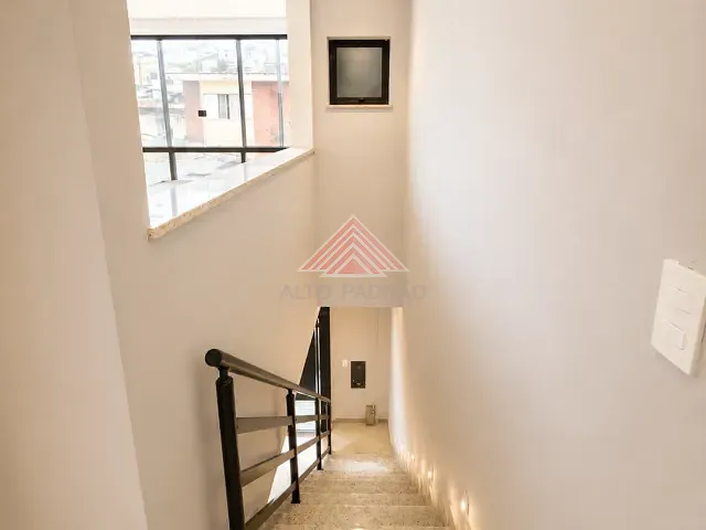 Casa com 140m² 3 quartos e 3 banheiros, à venda, no bairro Jardim Anchieta em Mauá