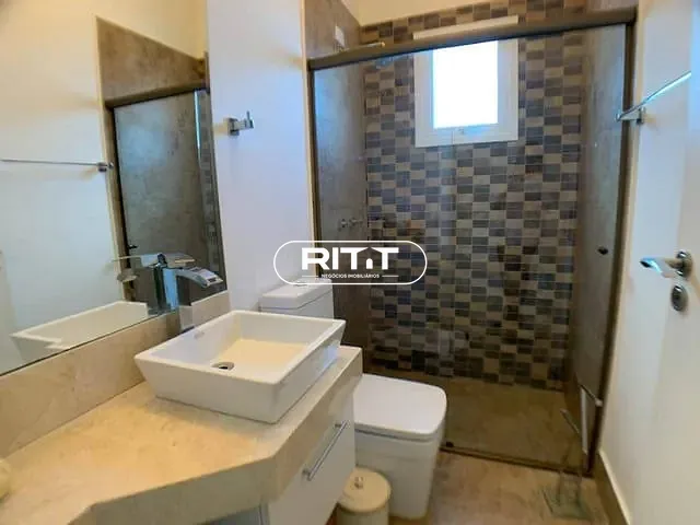 Casa com 562m² 4 quartos e 5 banheiros, para alugar, no bairro Chácaras Silvania em Valinhos
