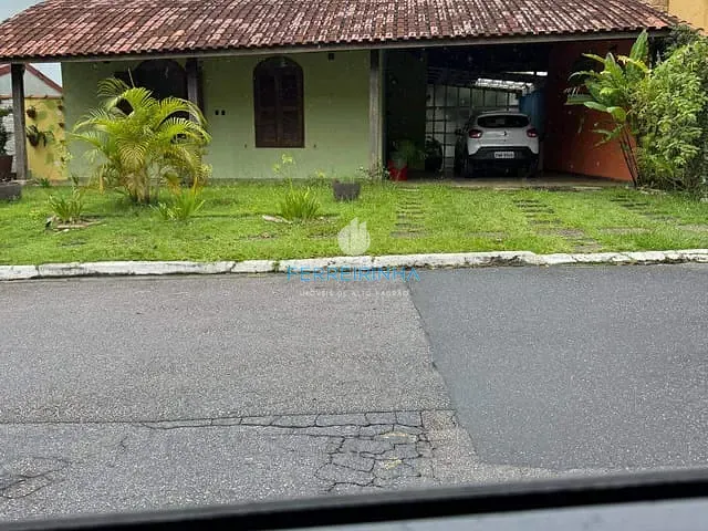 Casa 3 quartos e 2 banheiros, à venda, no bairro Urbanova em São José dos Campos