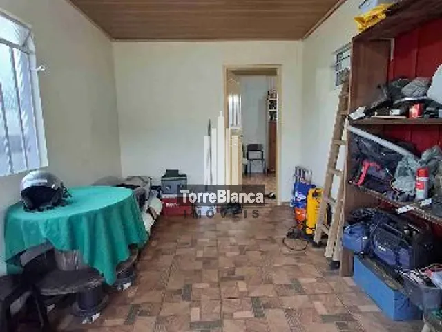 Casa com 462m² 2 quartos e 1 banheiro, à venda, no bairro Uvaranas em Ponta Grossa
