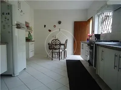 Casa, 3 quartos, 208 m² - Foto 9