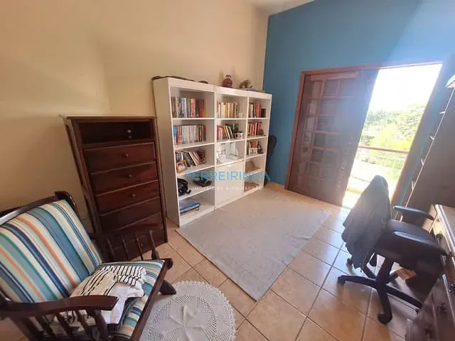 Casa com 260m² 5 quartos e 5 banheiros, à venda, no bairro Urbanova IV-A em São José dos Campos
