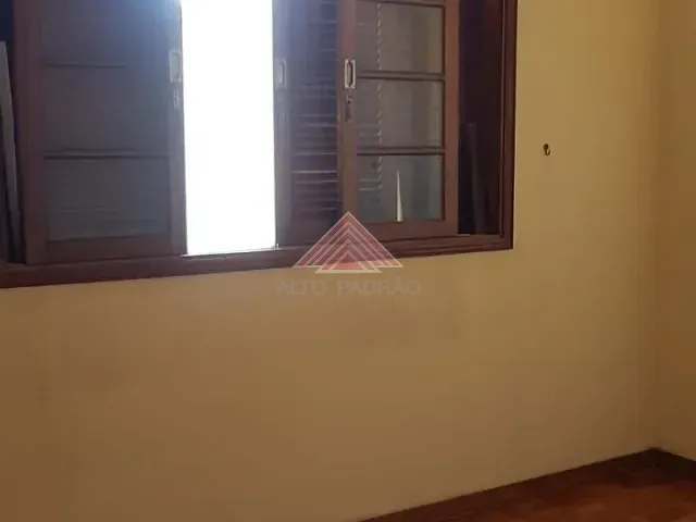 Casa com 300m² 3 quartos e 1 banheiro, à venda, no bairro Jardim Zaira em Mauá