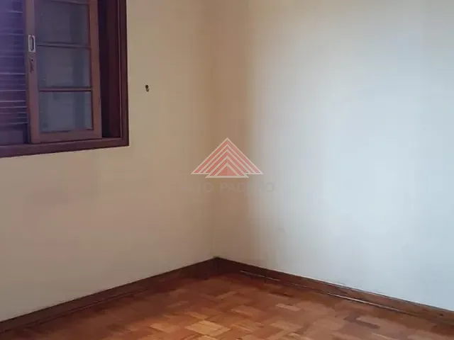 Casa com 300m² 3 quartos e 1 banheiro, à venda, no bairro Jardim Zaira em Mauá
