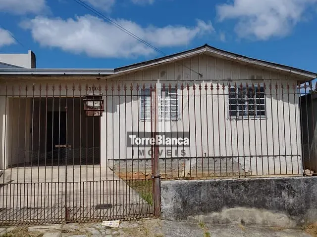 Casa com 330m² 2 quartos e 1 banheiro, à venda, no bairro Nova Rússia em Ponta Grossa