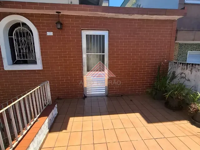 Casa com 400m² 2 quartos e 1 banheiro, para alugar, no bairro Jardim Haydee em Mauá