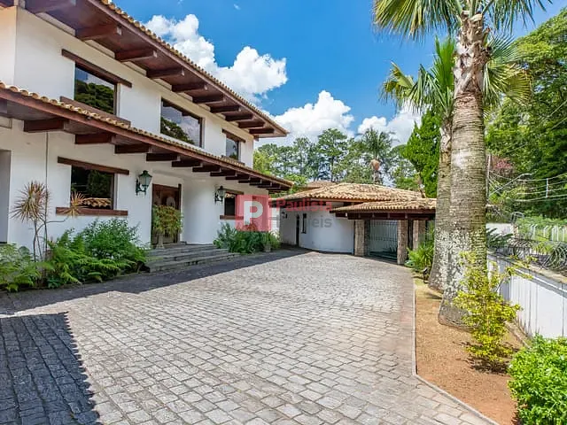 Casa com 2268m², à venda, no bairro Granja Viana em Cotia