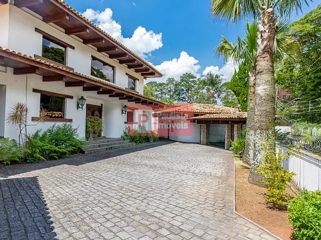 Casa com 2268m², à venda, no bairro Granja Viana em Cotia