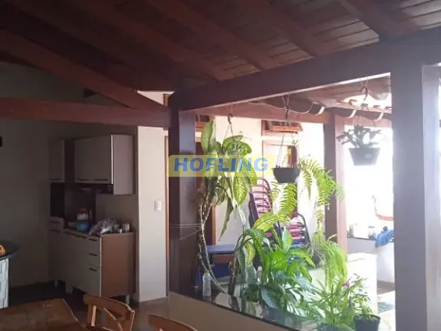 Casa com 255m² 3 quartos e 3 banheiros, à venda, no bairro Vila Operária em Rio Claro