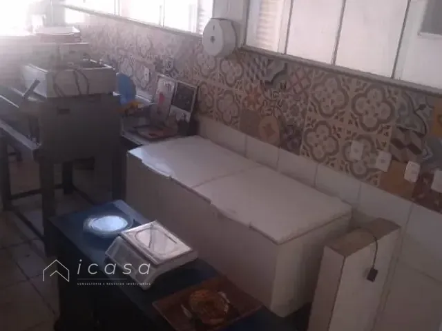 Casa com 209m² 4 quartos e 1 banheiro, à venda, no bairro Centro em Caçapava