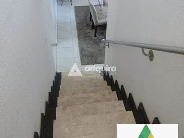 Casa com 190m² 3 quartos e 4 banheiros, à venda, no bairro Ronda em Ponta Grossa