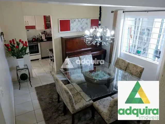 Casa com 190m² 3 quartos e 4 banheiros, à venda, no bairro Ronda em Ponta Grossa