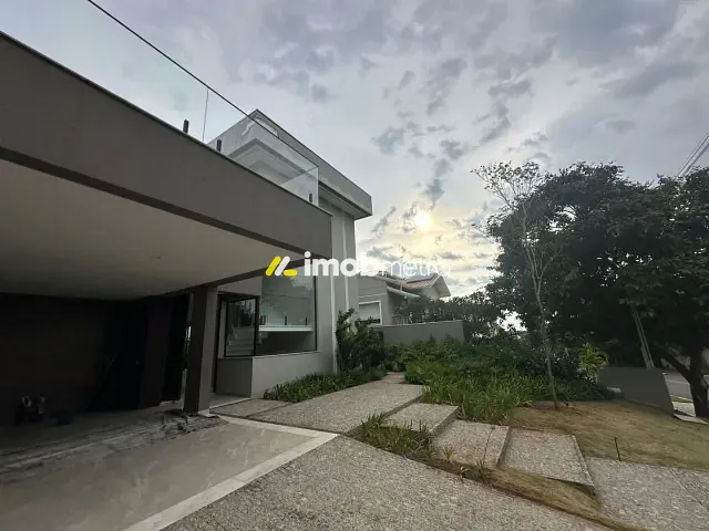 Casa com 780m² 4 quartos e 6 banheiros, à venda, no bairro Alphaville em Campinas
