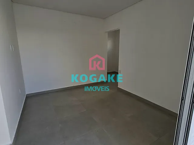 Casa com 300m² 3 quartos e 3 banheiros, à venda, no bairro Condomínio Terras do Vale em Caçapava