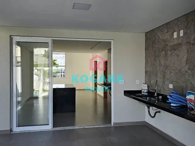 Casa com 300m² 3 quartos e 3 banheiros, à venda, no bairro Condomínio Terras do Vale em Caçapava