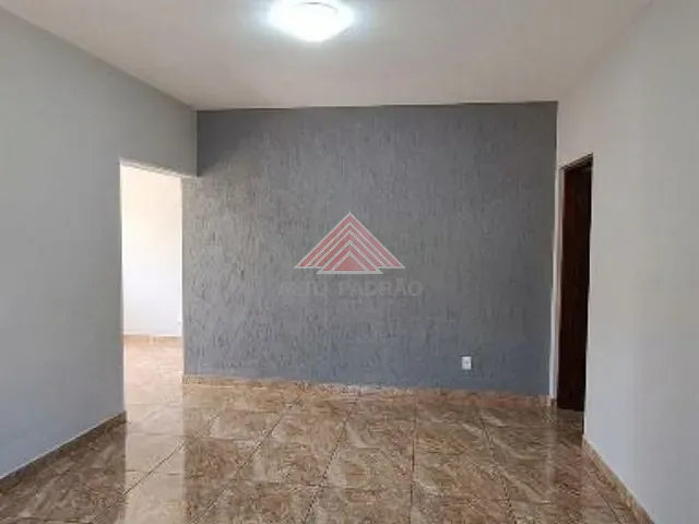 Casa 2 quartos e 5 banheiros, à venda, no bairro Jardim Maria Eneida em Mauá