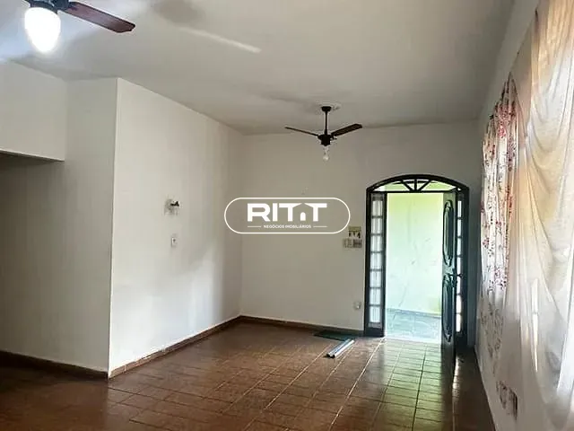 Casa com 330m² 3 quartos e 2 banheiros, à venda, no bairro Nova Campinas em Campinas