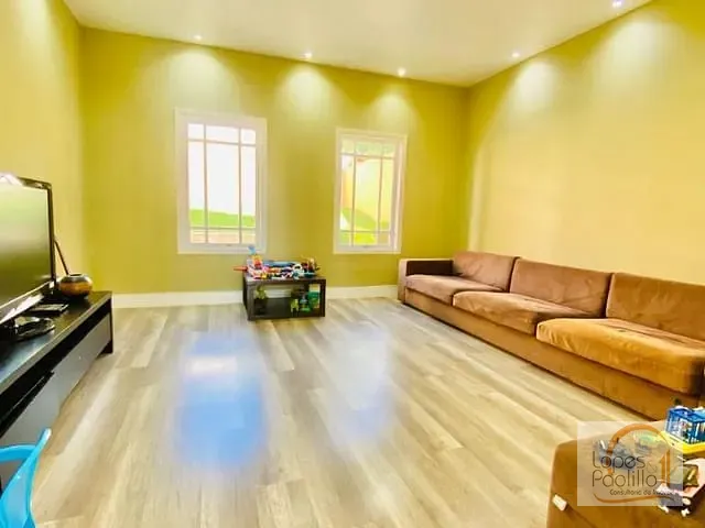 Casa com 1000m² 4 quartos e 4 banheiros, à venda, no bairro Beiral das Pedras em Atibaia