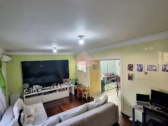 Casa 3 quartos e 1 banheiro, à venda, no bairro Parque São Vicente em Mauá
