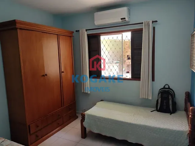Casa com 300m² 3 quartos e 3 banheiros, à venda, no bairro Jardim América em São José dos Campos